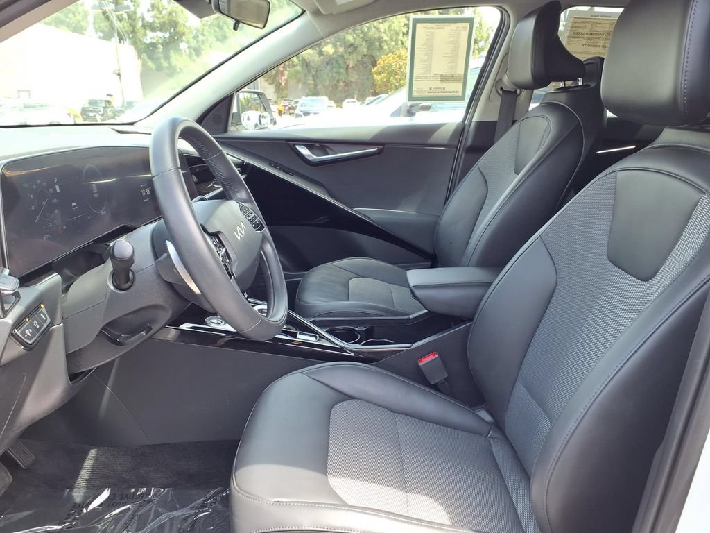 Certified 2023 Kia Niro Wind FWD image 8