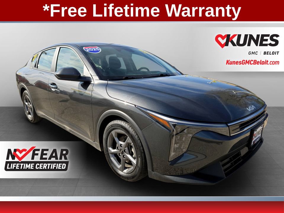 Used 2025 Kia K4 LXS FWD image 1