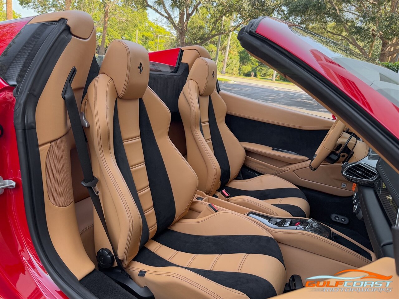 Used 2014 Ferrari 458 Spider RWD image 29