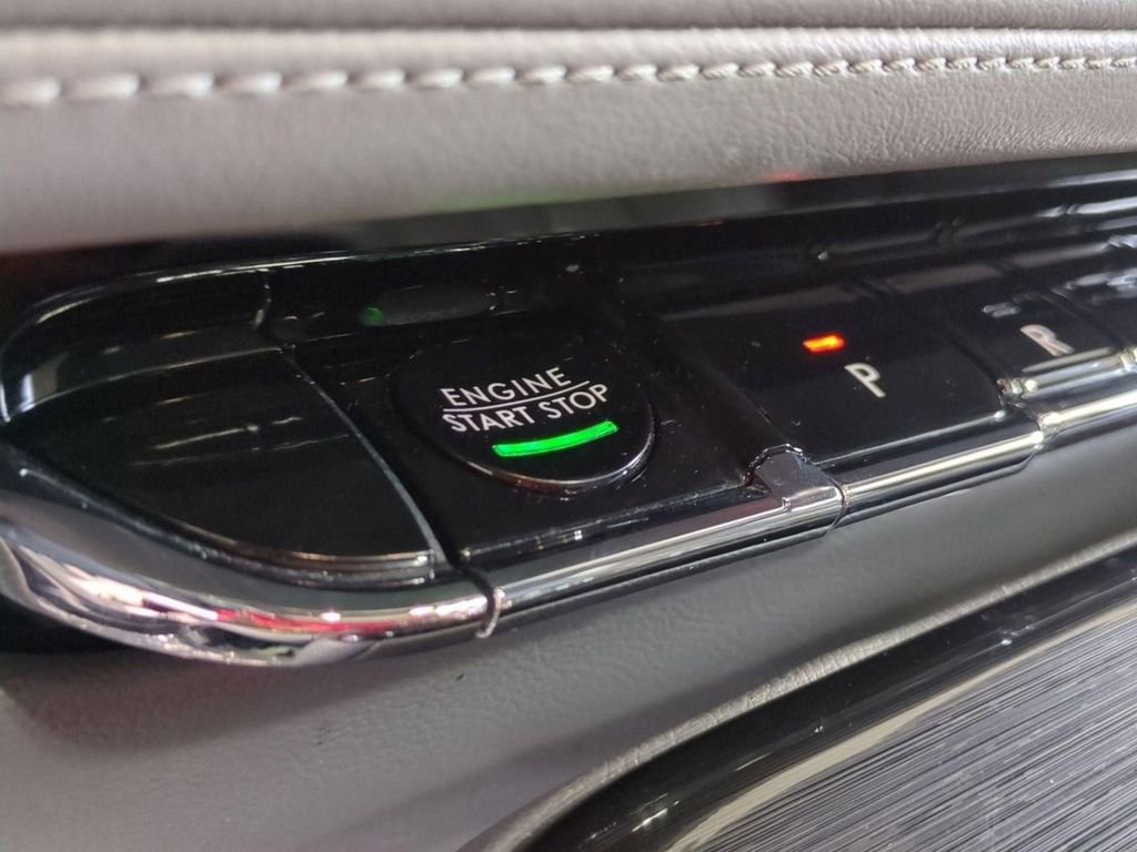 Certified 2022 Lincoln Nautilus Reserve w/ Equipment Group 202A image 22