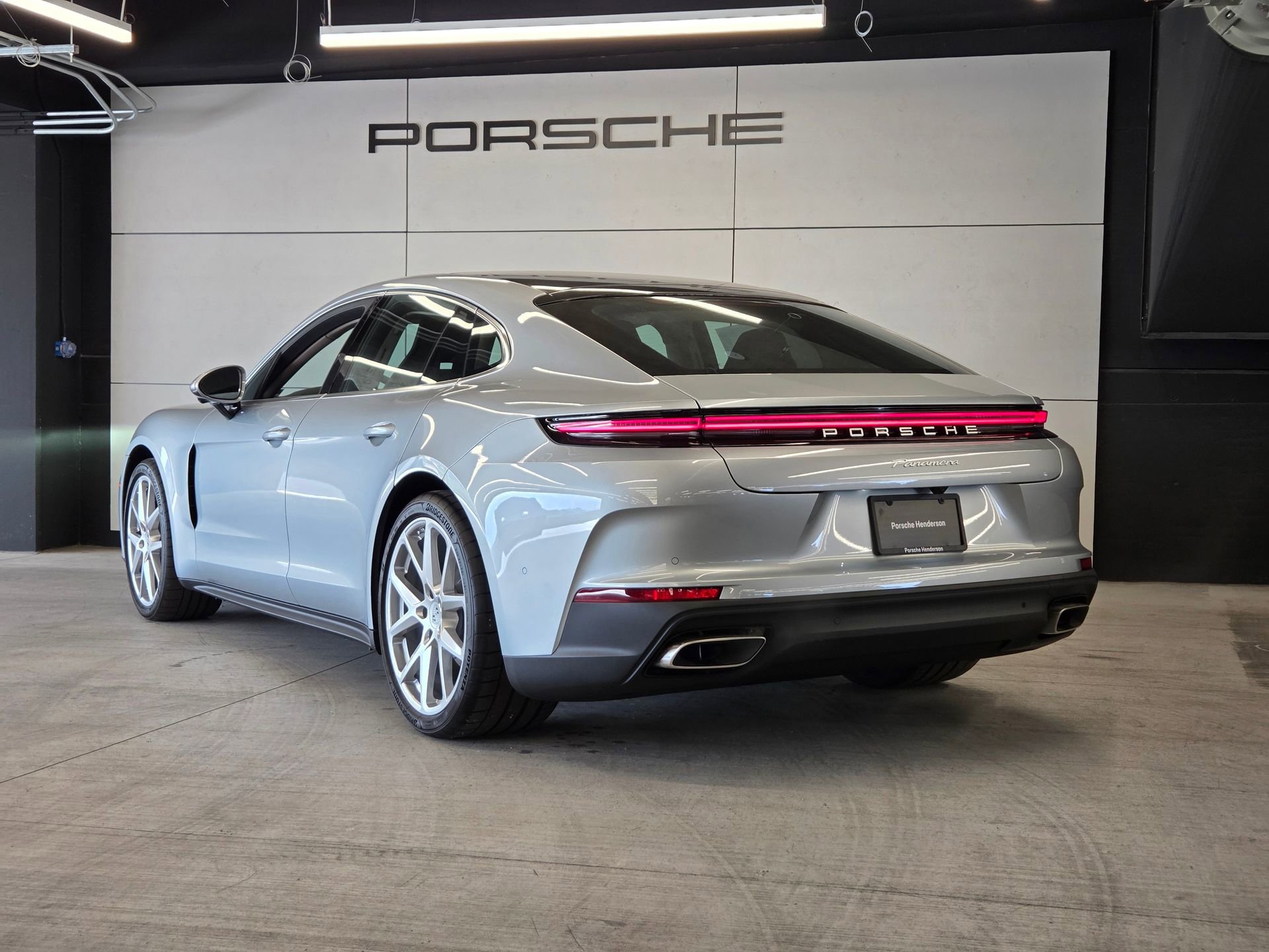 New 2026 Porsche Panamera image 3