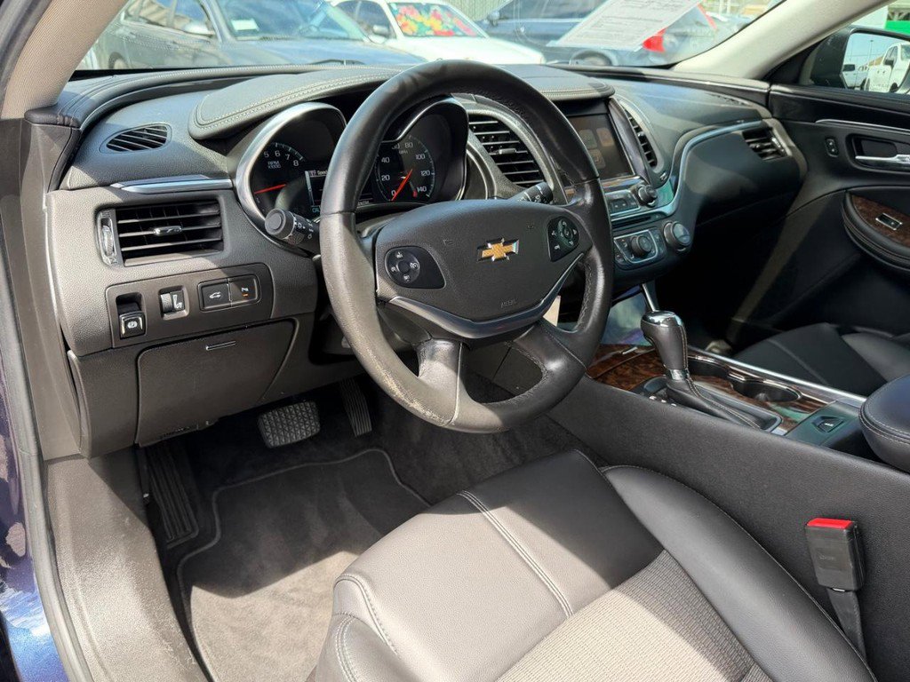 Used 2015 Chevrolet Impala LT w/ Convenience Package FWD image 16