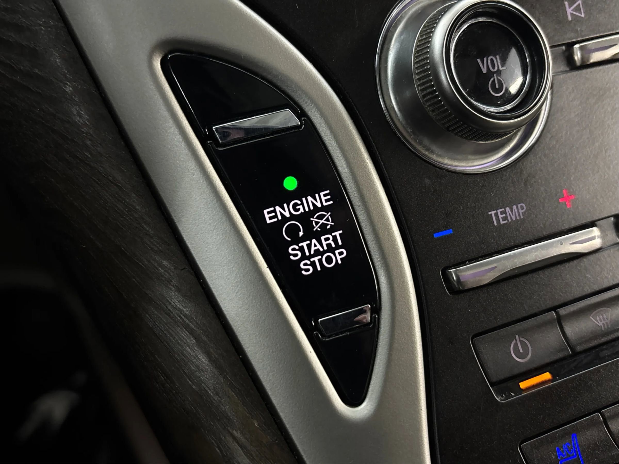 Used 2018 Lincoln MKX Reserve w/ Lincoln MKX Climate Package image 40