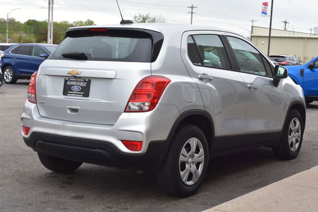 Used 2017 Chevrolet Trax LS FWD image 8