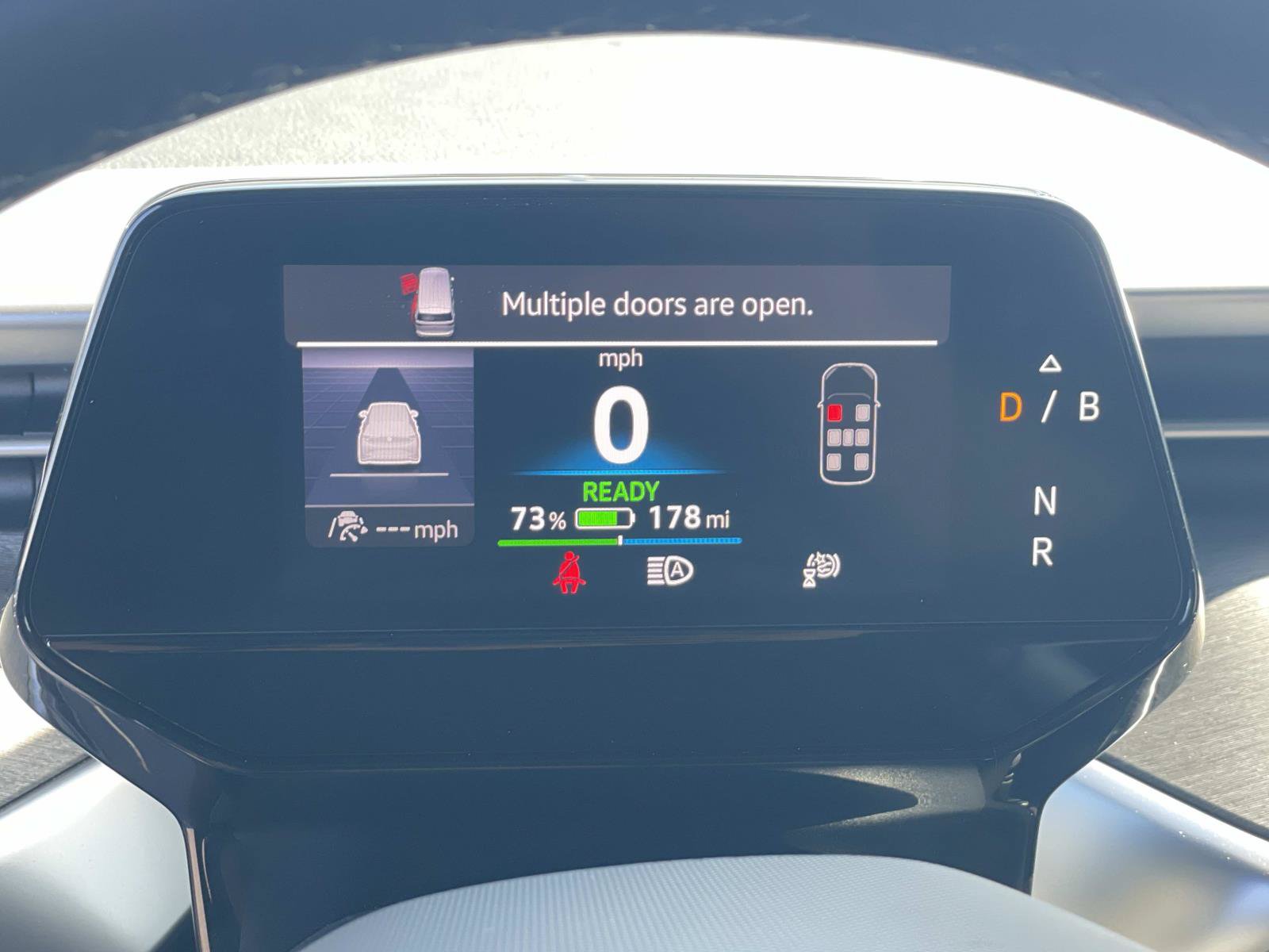 Certified 2025 Volkswagen ID. Buzz Pro S RWD image 18