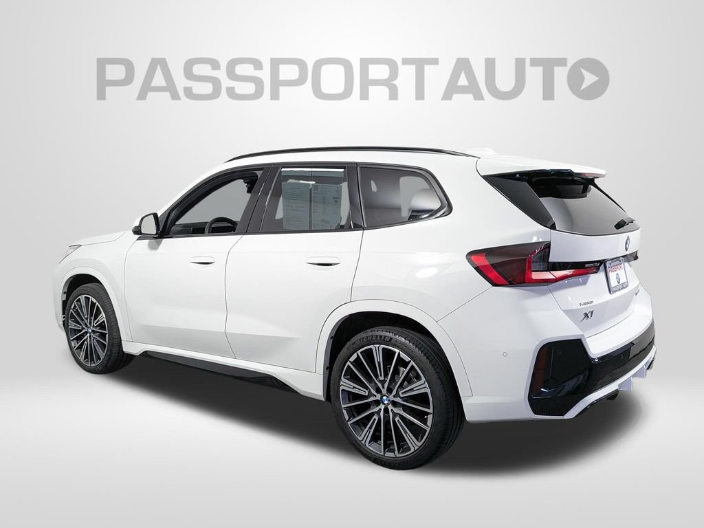 Used 2023 BMW X1 xDrive28i w/ Premium Package AWD/4WD image 3