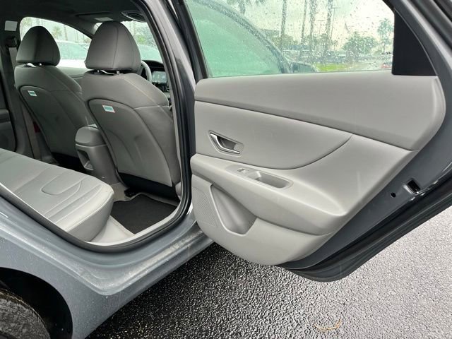 New 2026 Hyundai Elantra Sport FWD image 19