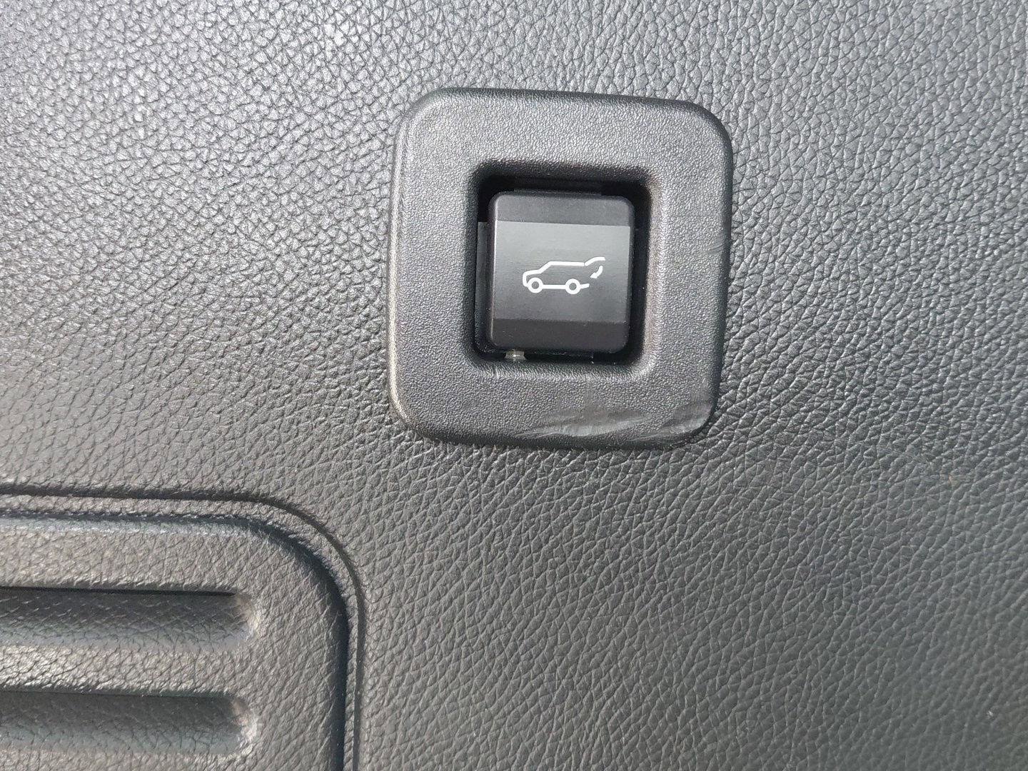 Used 2017 Ford Expedition EL XLT w/ Equipment Group 202A AWD/4WD image 25