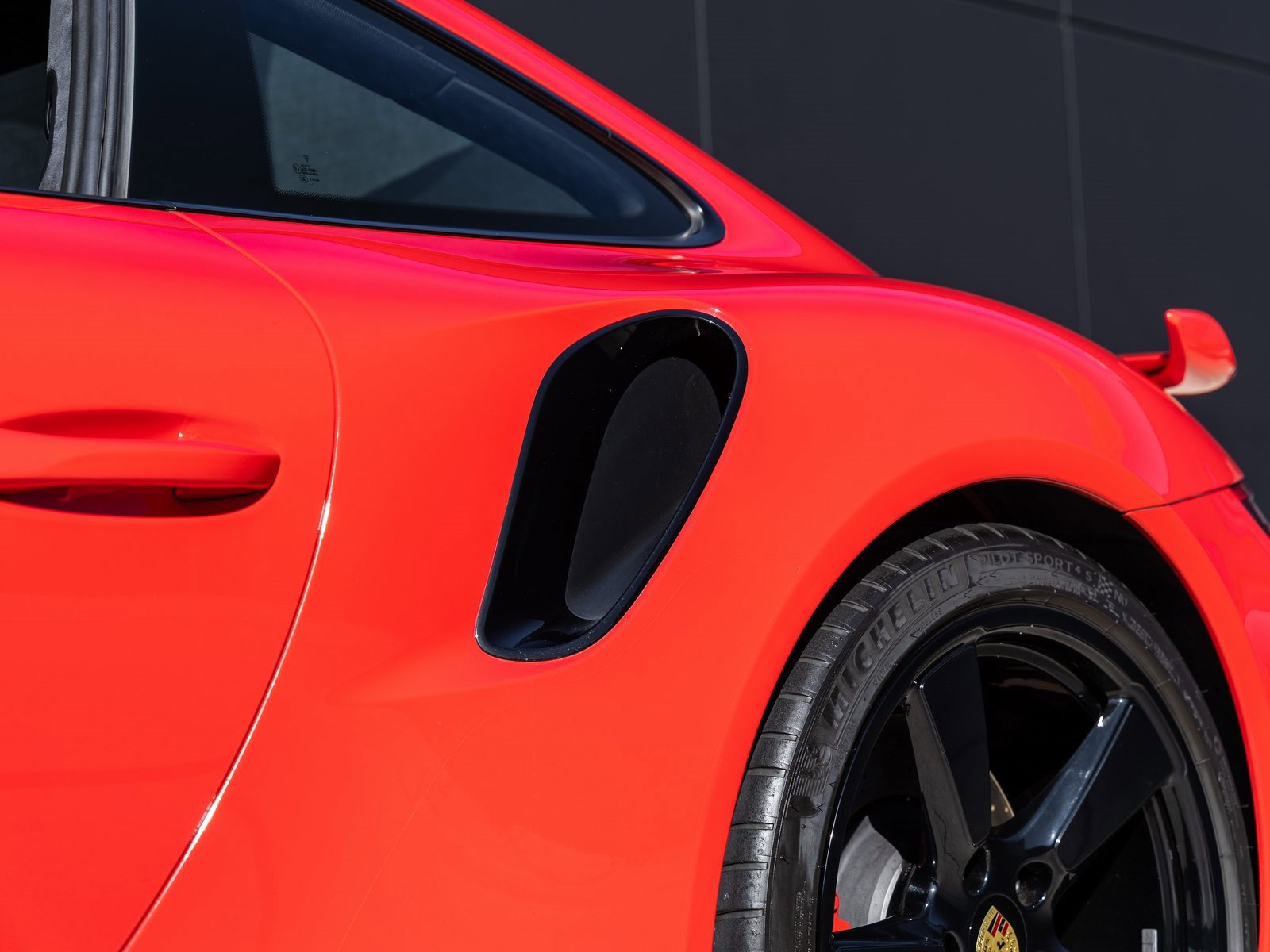 Used 2018 Porsche 911 Turbo image 19