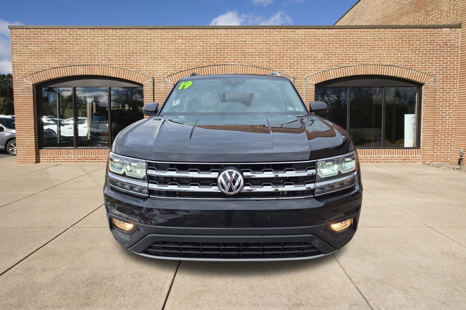 Used 2019 Volkswagen Atlas SE w/ Panoramic Sunroof Package image 9