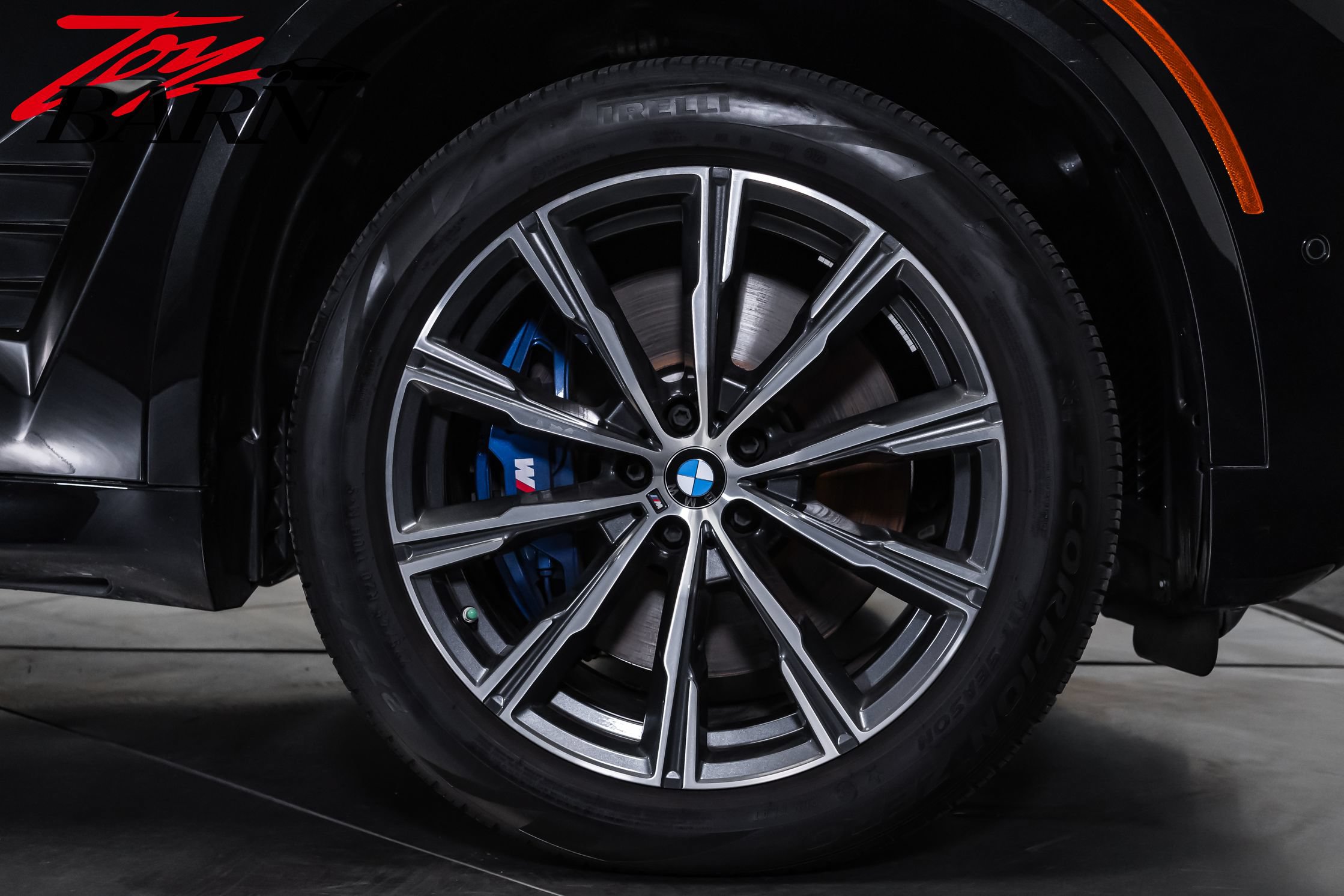 Used 2024 BMW X5 M60i w/ Climate Comfort Package AWD/4WD image 16