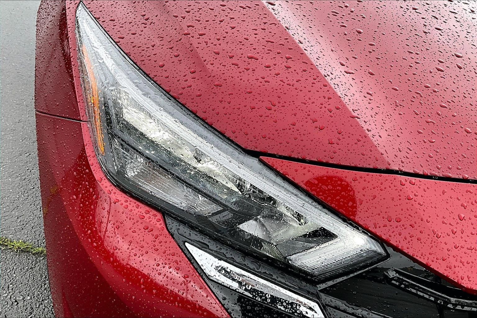 Used 2025 Nissan Versa SV w/ Trunk Package image 18