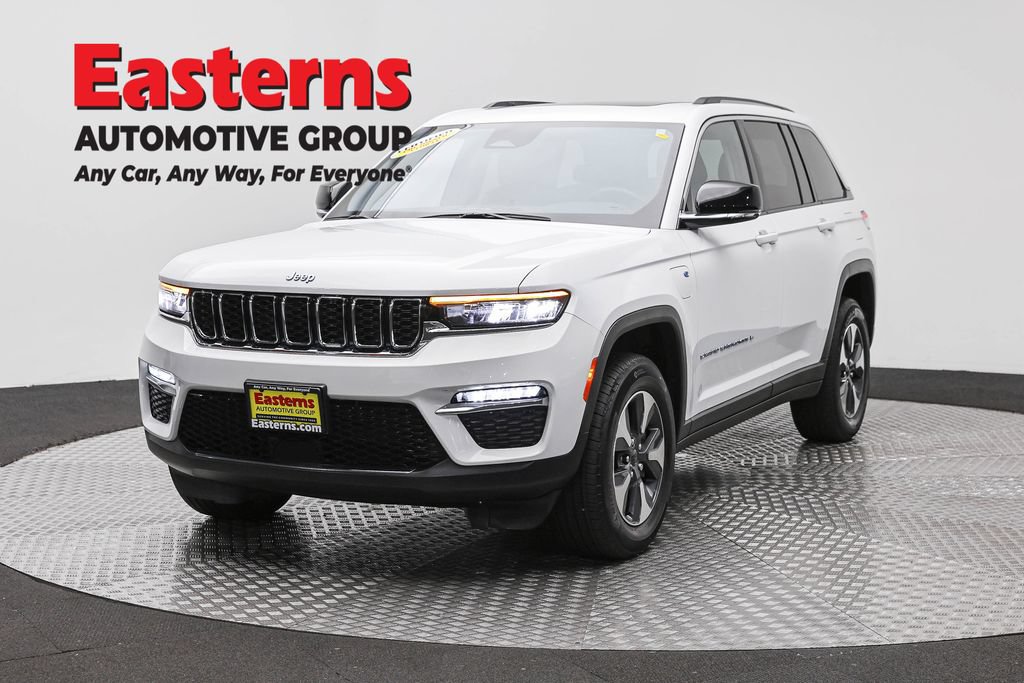 Used 2023 Jeep Grand Cherokee 4WD 4xe image 1
