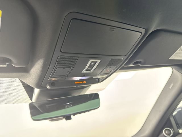 Used 2020 Land Rover Range Rover Evoque R-Dynamic S AWD/4WD image 9