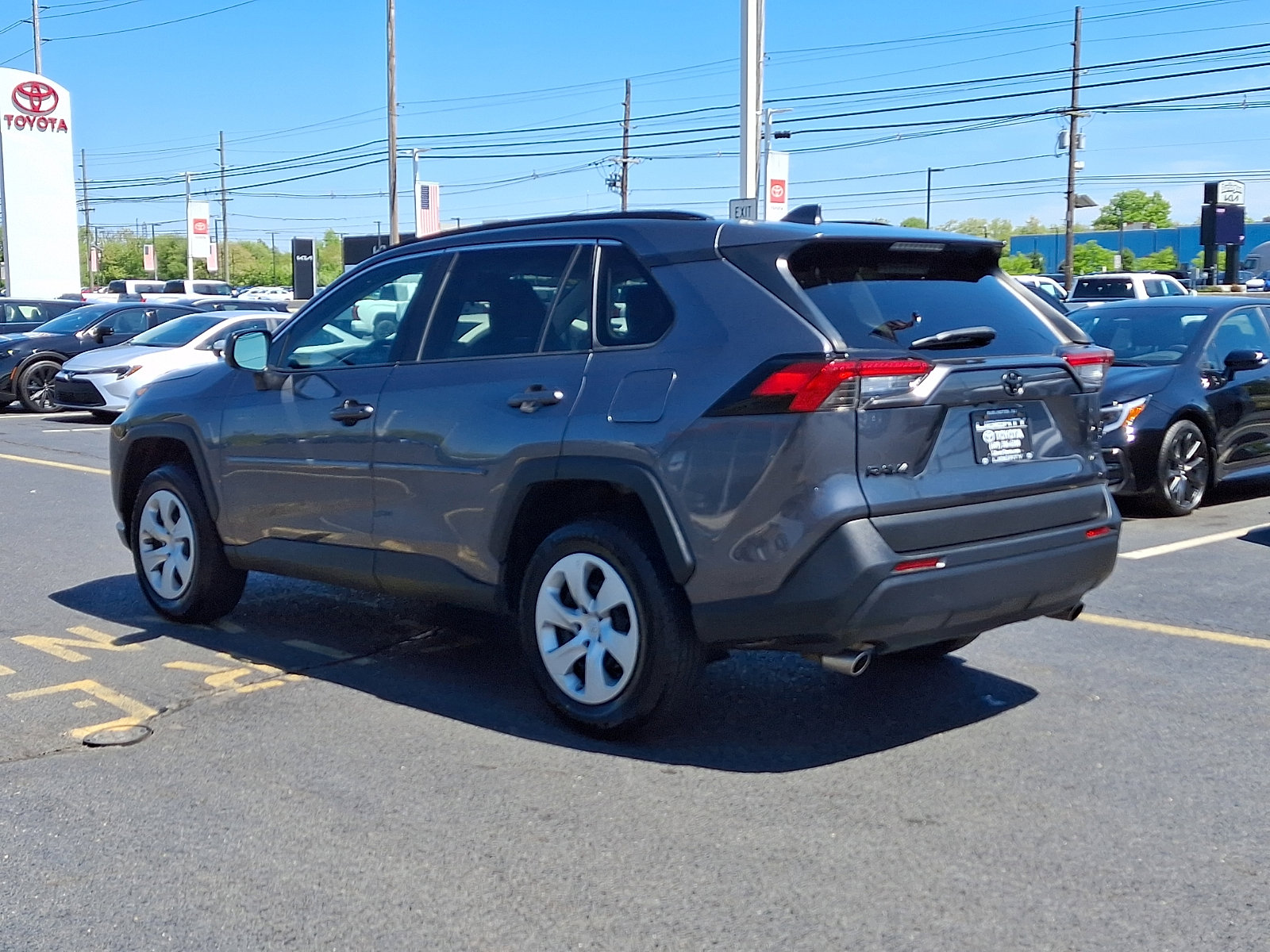 Used 2020 Toyota RAV4 LE w/ All Weather Liner Package AWD/4WD image 4