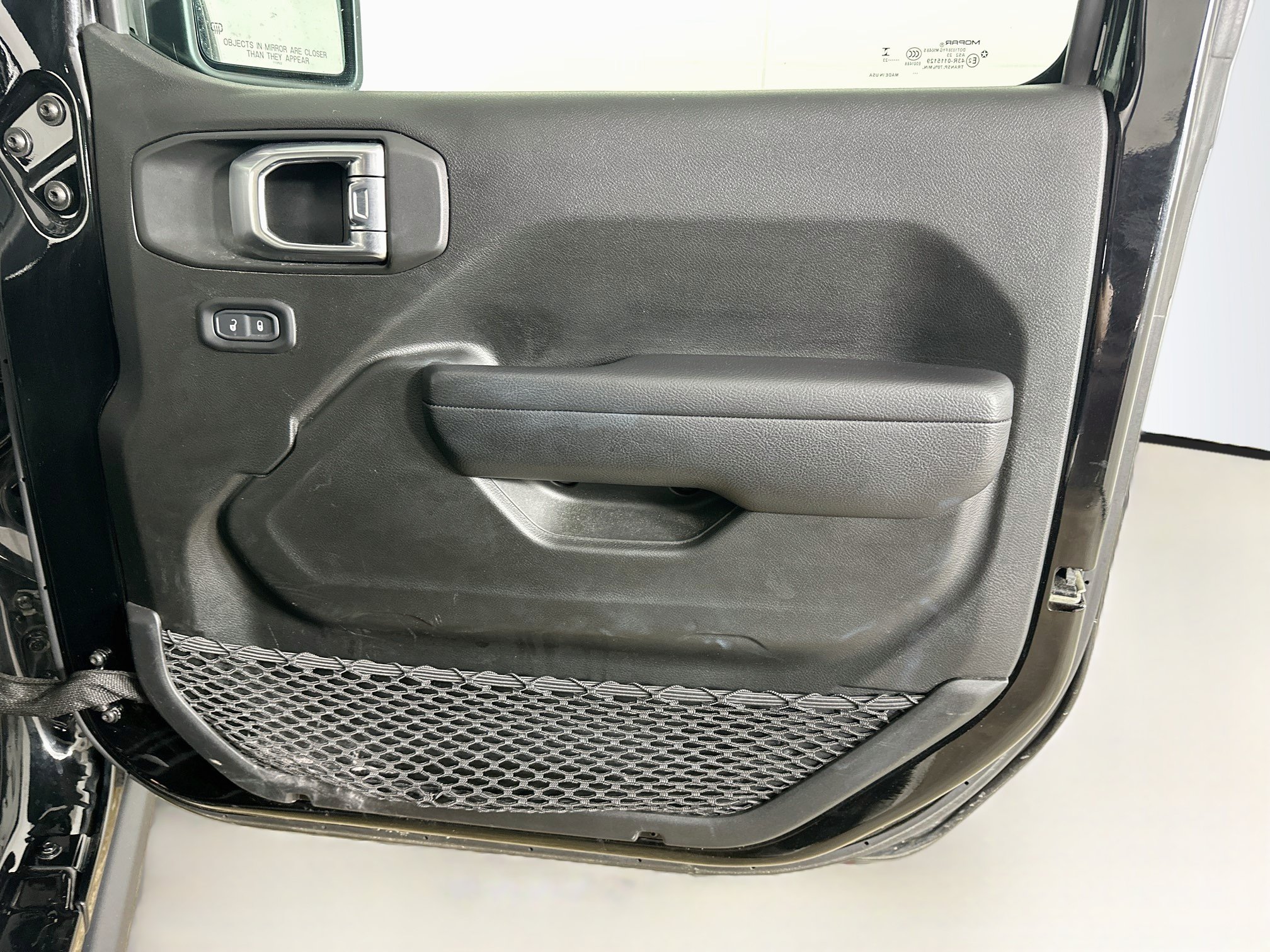 Used 2023 Jeep Wrangler Unlimited Rubicon 4xe AWD/4WD image 31