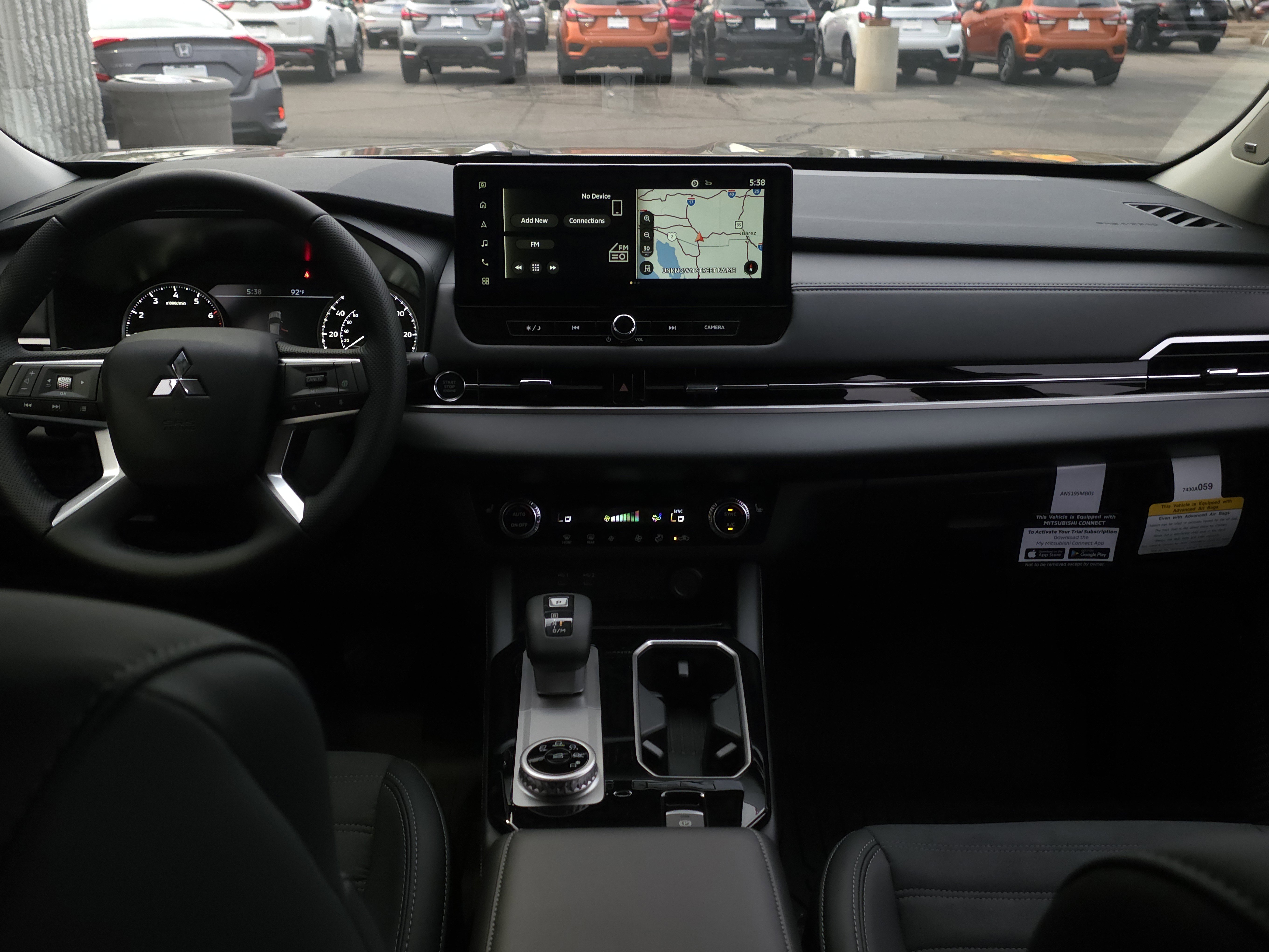 New 2025 Mitsubishi Outlander SE image 23