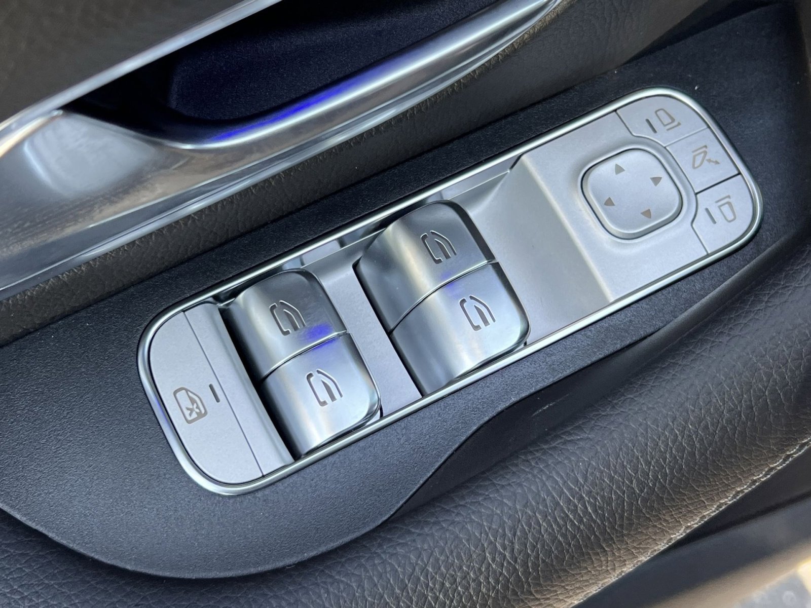 New 2026 Mercedes-Benz GLE 350 4MATIC image 13