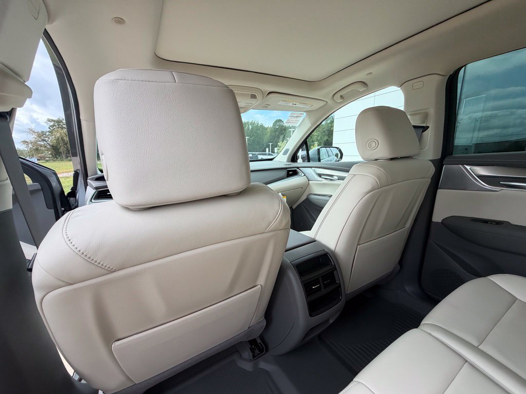 New 2026 Cadillac XT5 Premium Luxury w/ Driver Assist Package FWD image 21