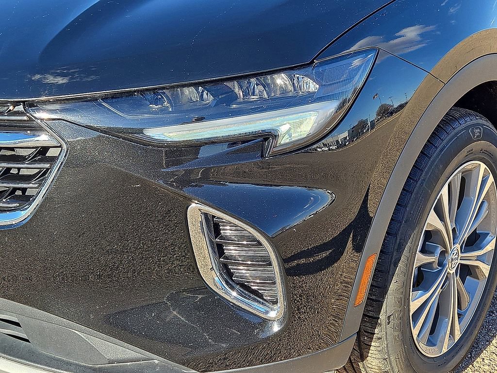 Used 2023 Buick Envision Preferred image 9