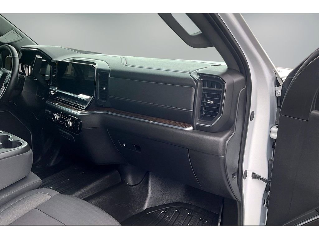 Used 2024 GMC Sierra 2500 SLE w/ SLE Convenience Package image 23