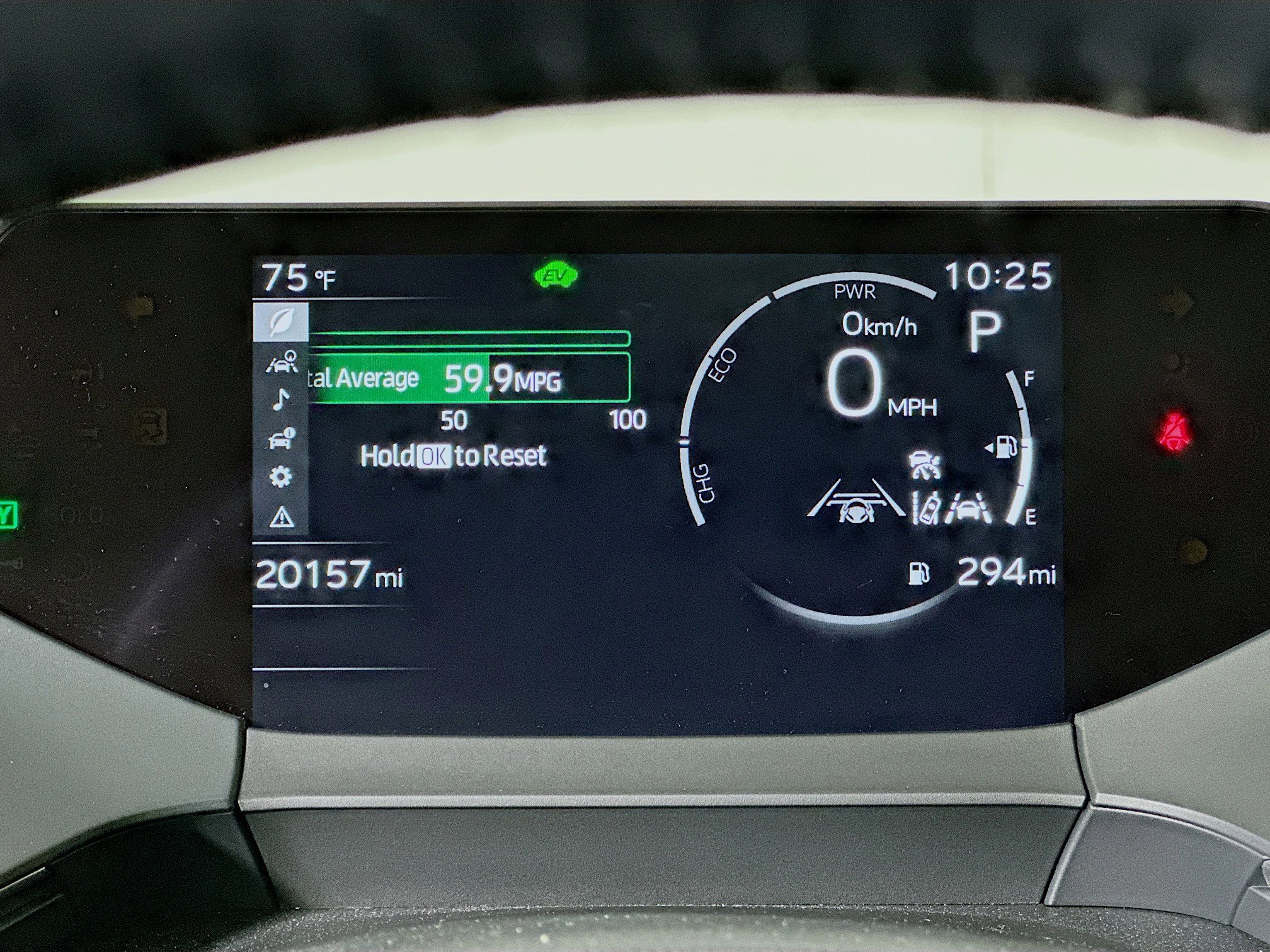 Used 2024 Toyota Prius LE image 19