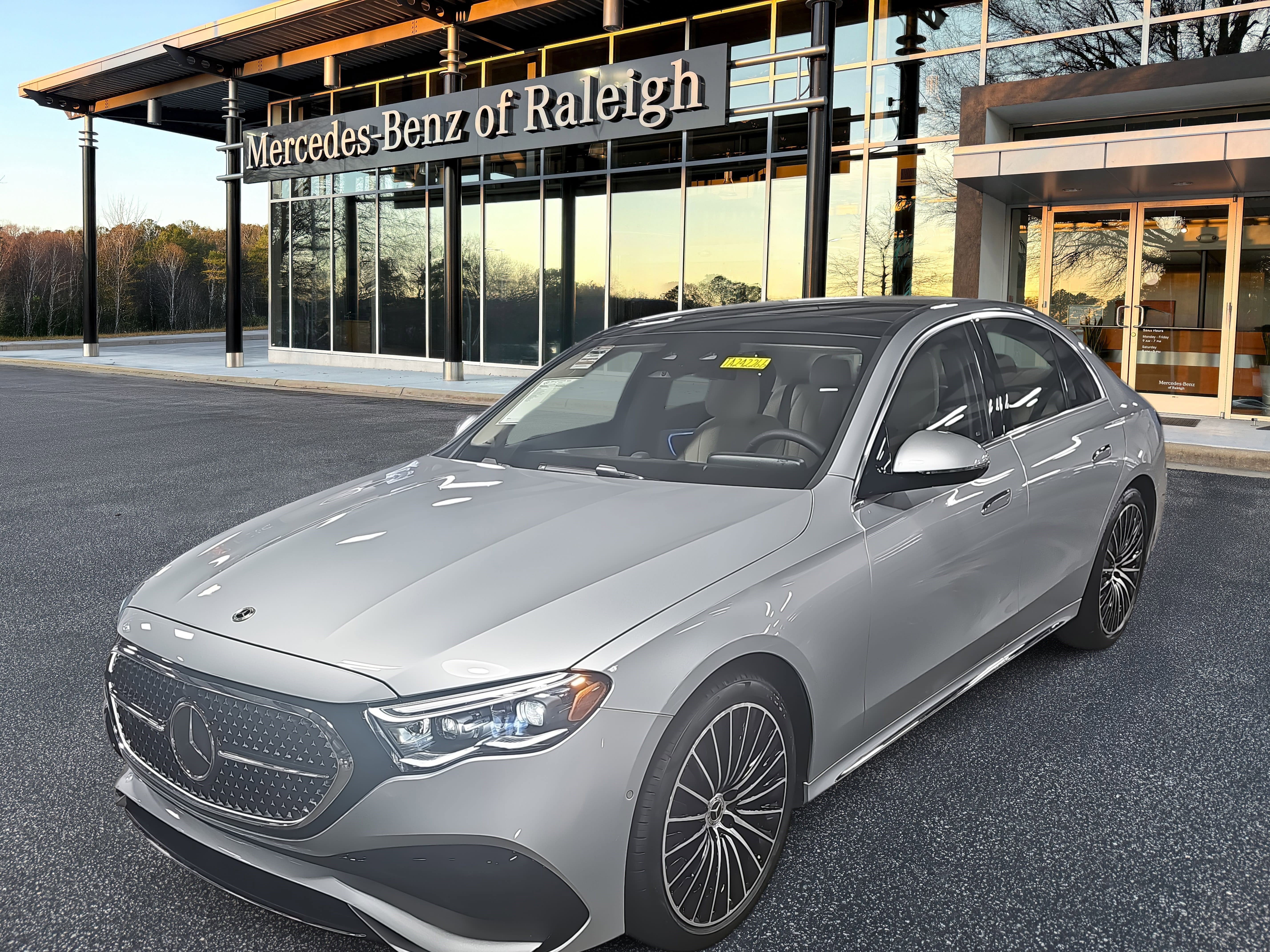 New 2026 Mercedes-Benz E 350 4MATIC Sedan video 1