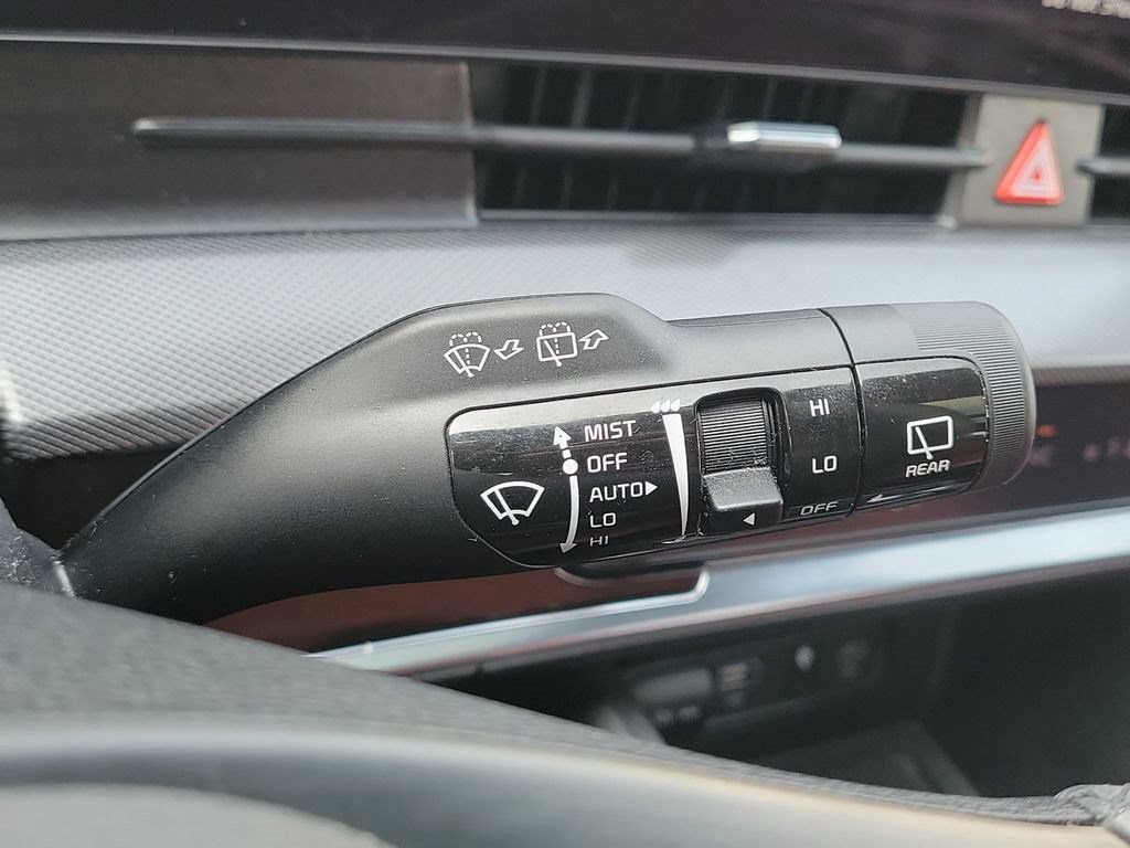 Certified 2023 Kia Sportage SX FWD image 12