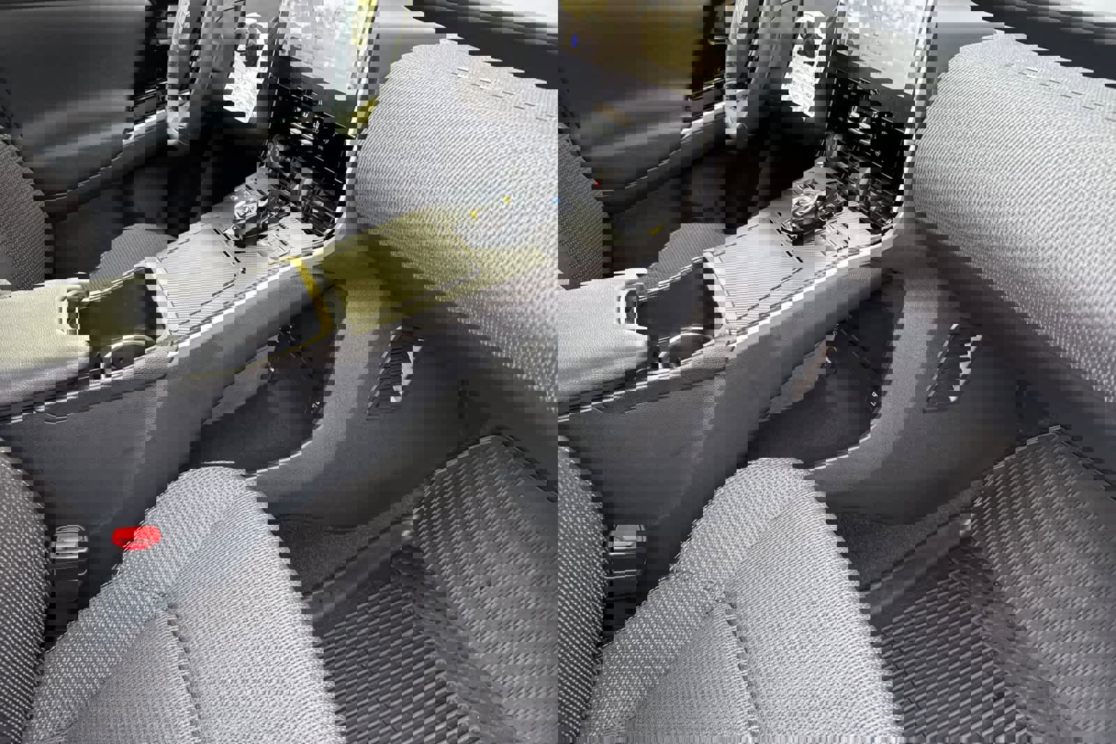 Certified 2025 Toyota bZ4X FWD image 17