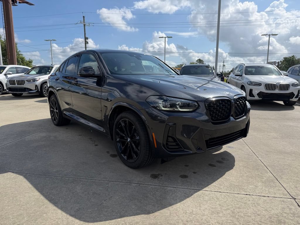 Certified 2024 BMW X4 xDrive30i w/ Premium Package AWD/4WD image 3