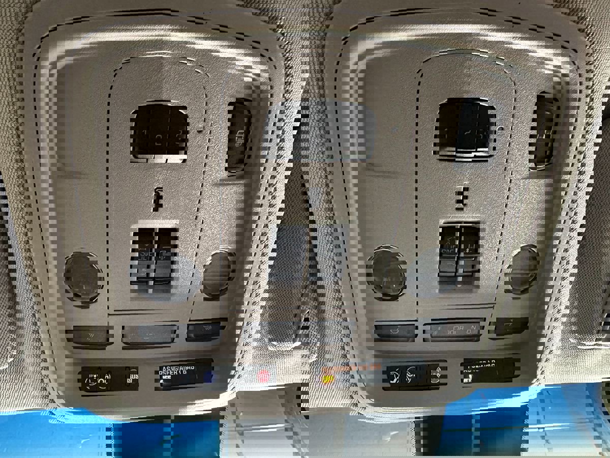 Used 2013 Cadillac XTS Premium image 45