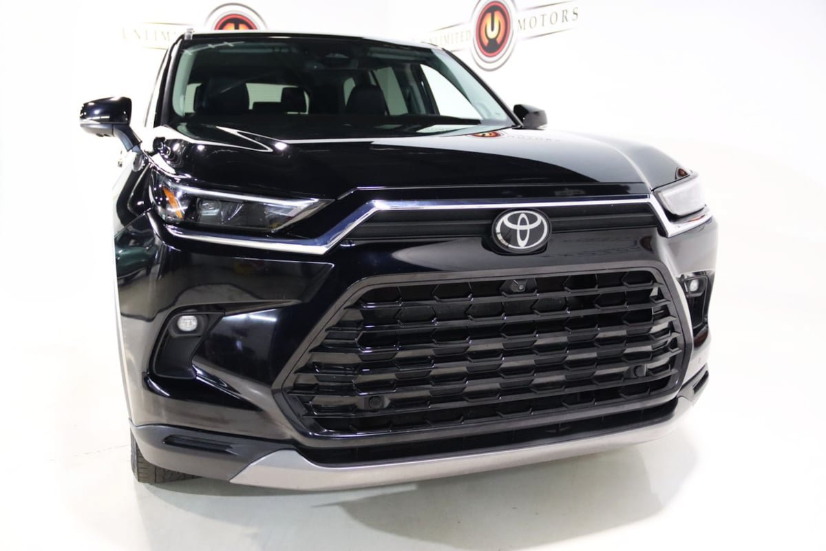 Used 2024 Toyota Grand Highlander FWD image 21