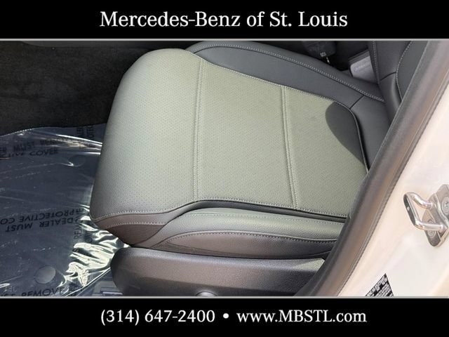 New 2026 Mercedes-Benz C 300 4MATIC Sedan image 15