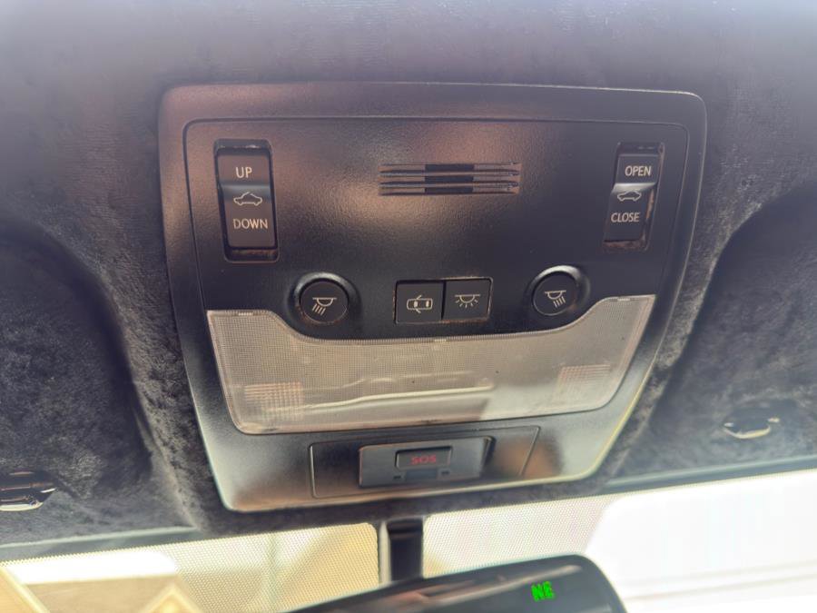 Used 2016 Lexus IS 300 AWD image 25