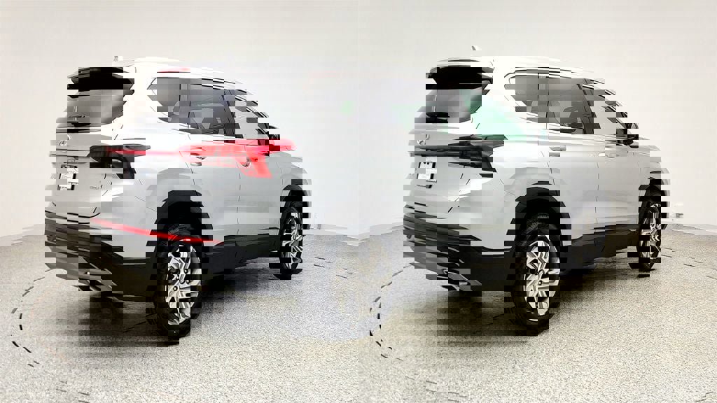 Used 2023 Hyundai Santa Fe SE image 5