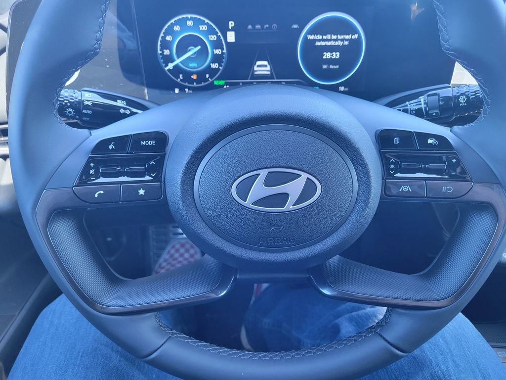 Certified 2025 Hyundai Elantra SEL image 16