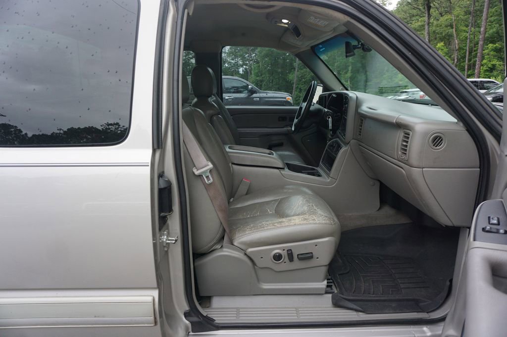 Used 2006 Chevrolet Silverado 1500 LT w/ Onstar Plus Package RWD image 14