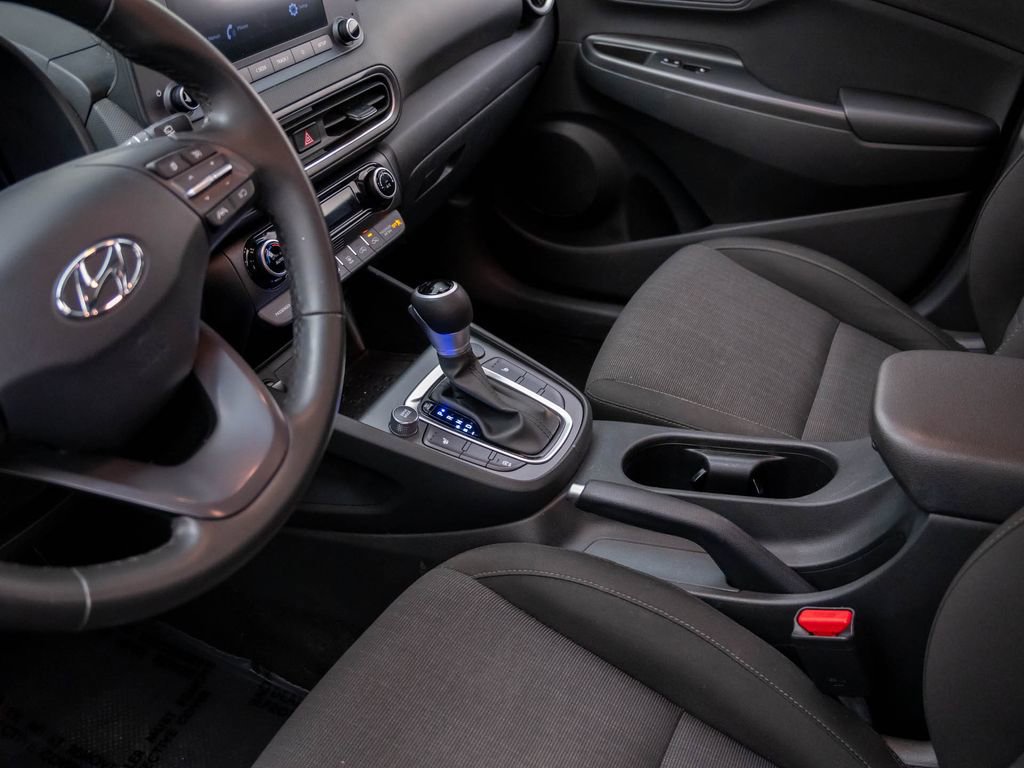 Used 2022 Hyundai Kona SEL w/ Convenience Package FWD image 13