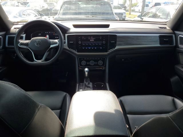 Used 2022 Volkswagen Atlas Cross Sport SE image 12