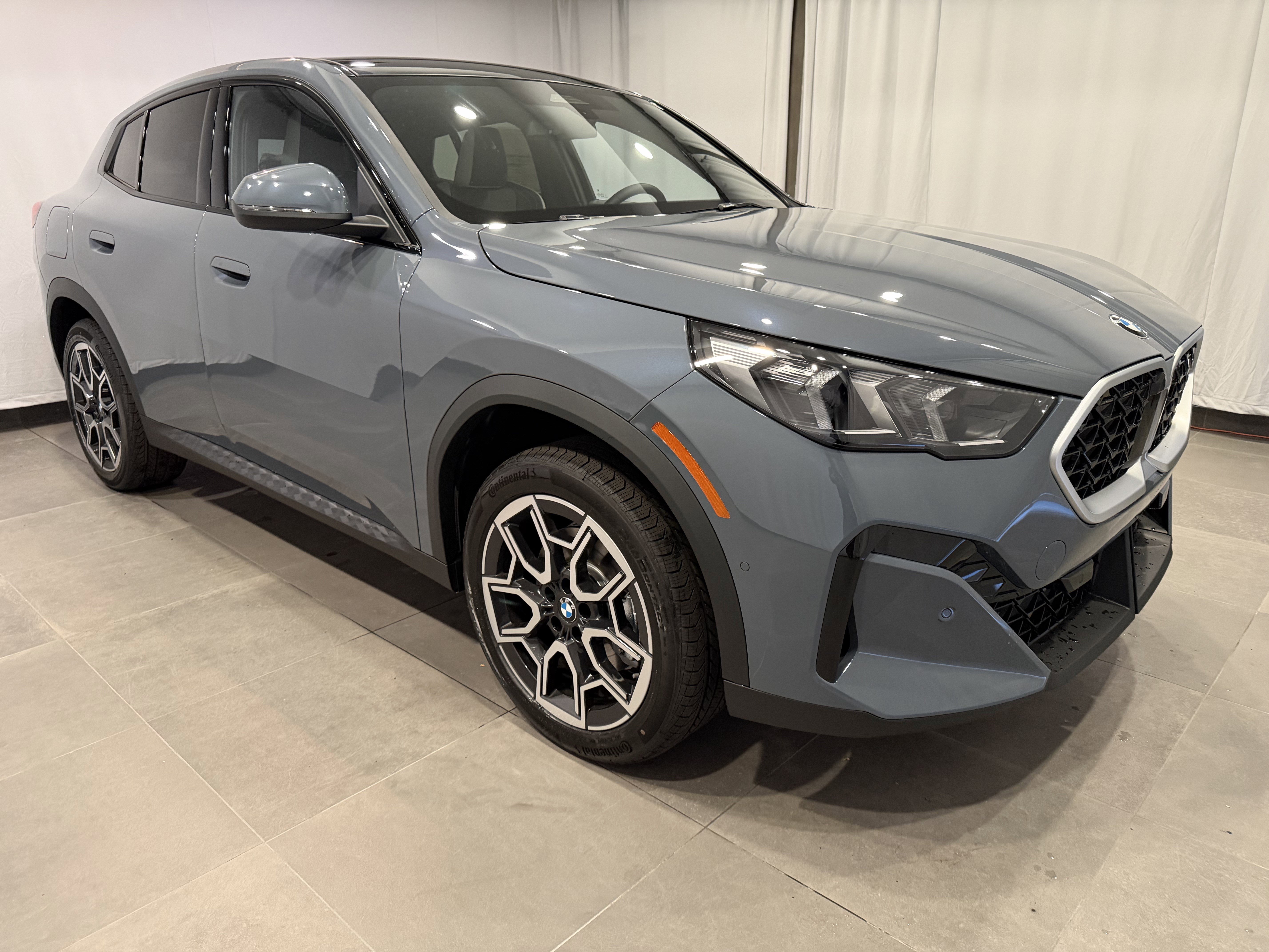 New 2026 BMW X2 xDrive28i w/ Convenience Package image 3