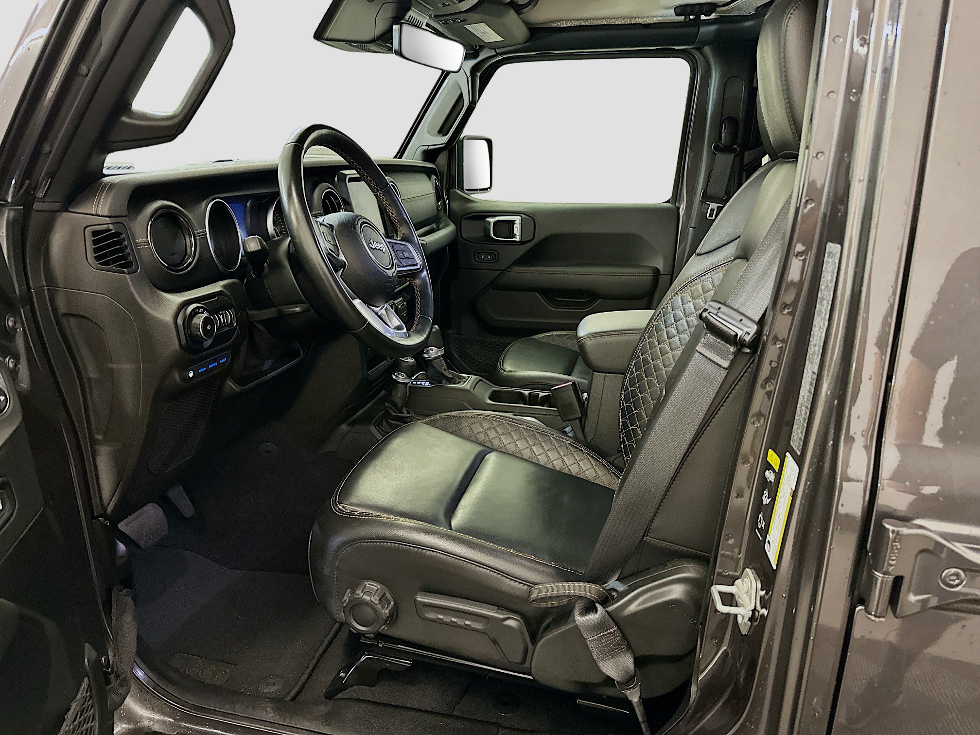 Used 2021 Jeep Wrangler Unlimited Sahara AWD/4WD image 13