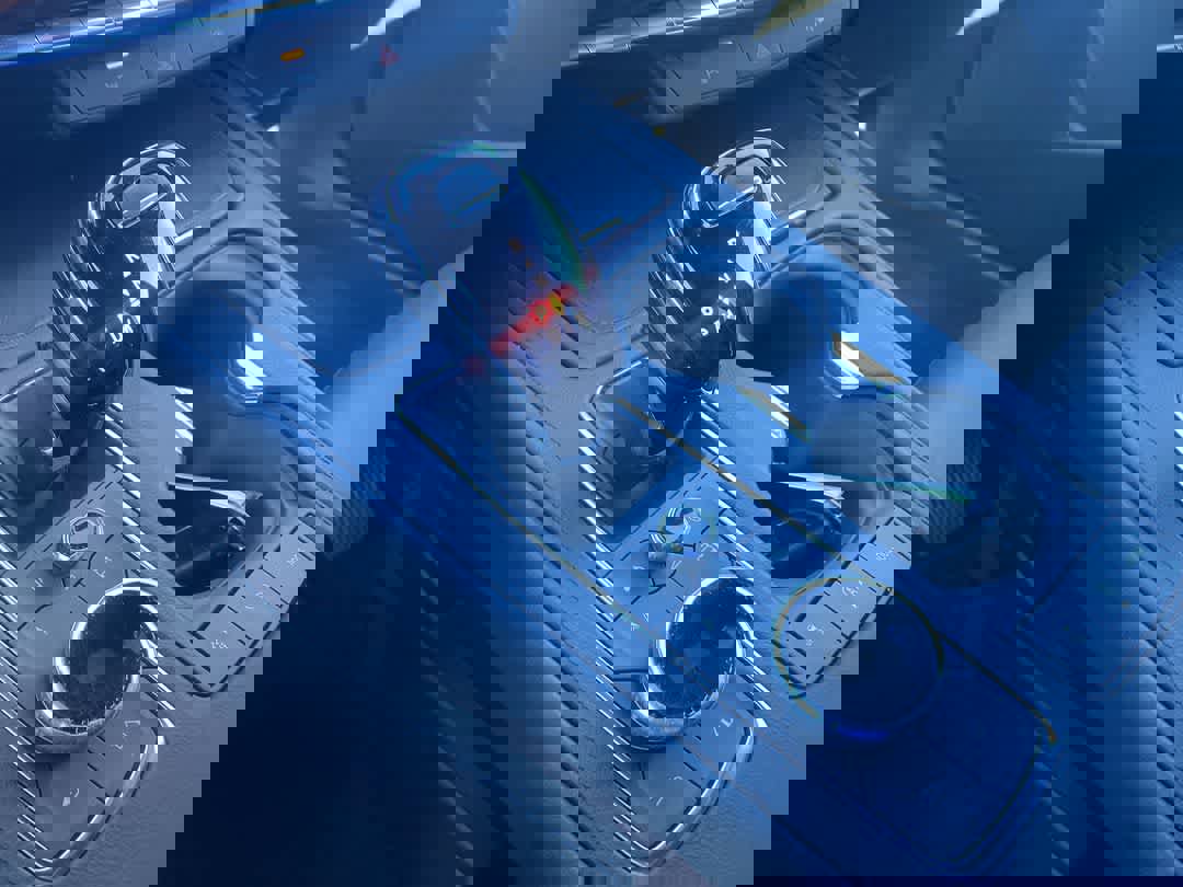 Used 2024 Cadillac XT4 Premium Luxury image 18