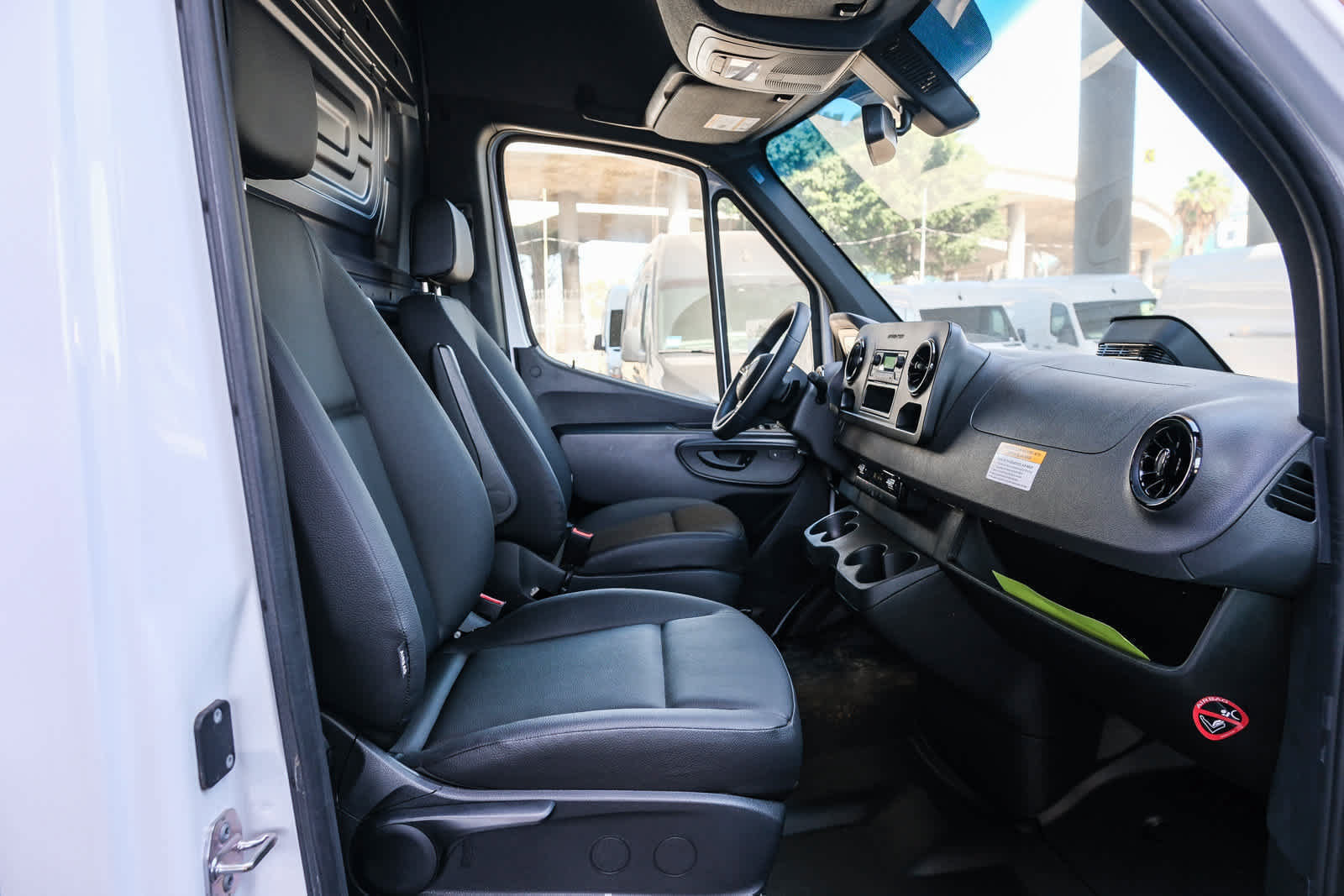 New 2025 Mercedes-Benz Sprinter 2500 image 18