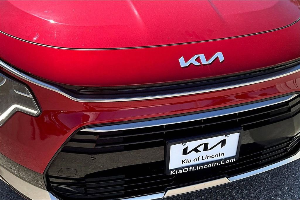 Certified 2024 Kia Niro EX Touring FWD image 31