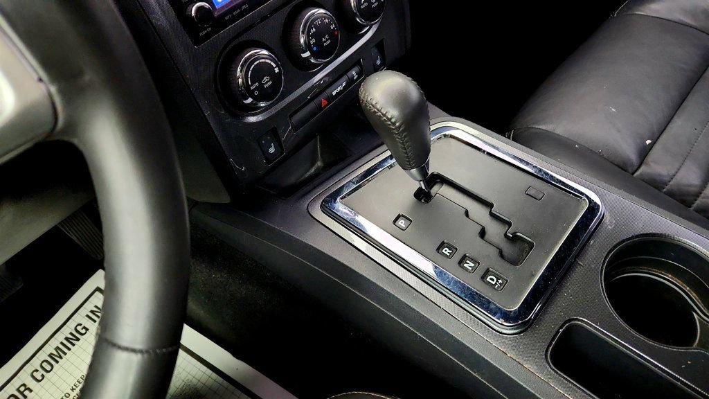 Used 2013 Dodge Challenger SXT RWD image 17