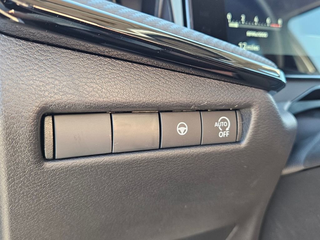 New 2026 Nissan Kicks SR FWD image 27