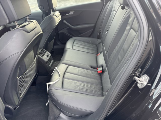 Used 2023 Audi A4 2.0T Premium Plus w/ Premium Plus Package image 8