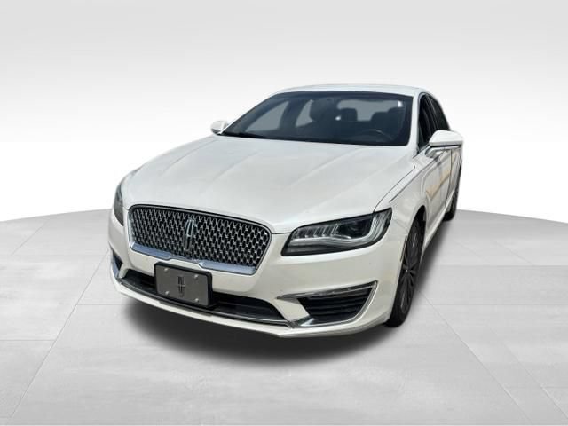 Used 2017 Lincoln MKZ Reserve FWD image 1