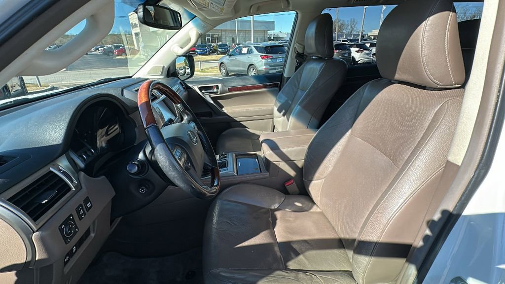 Used 2015 Lexus GX 460 image 9