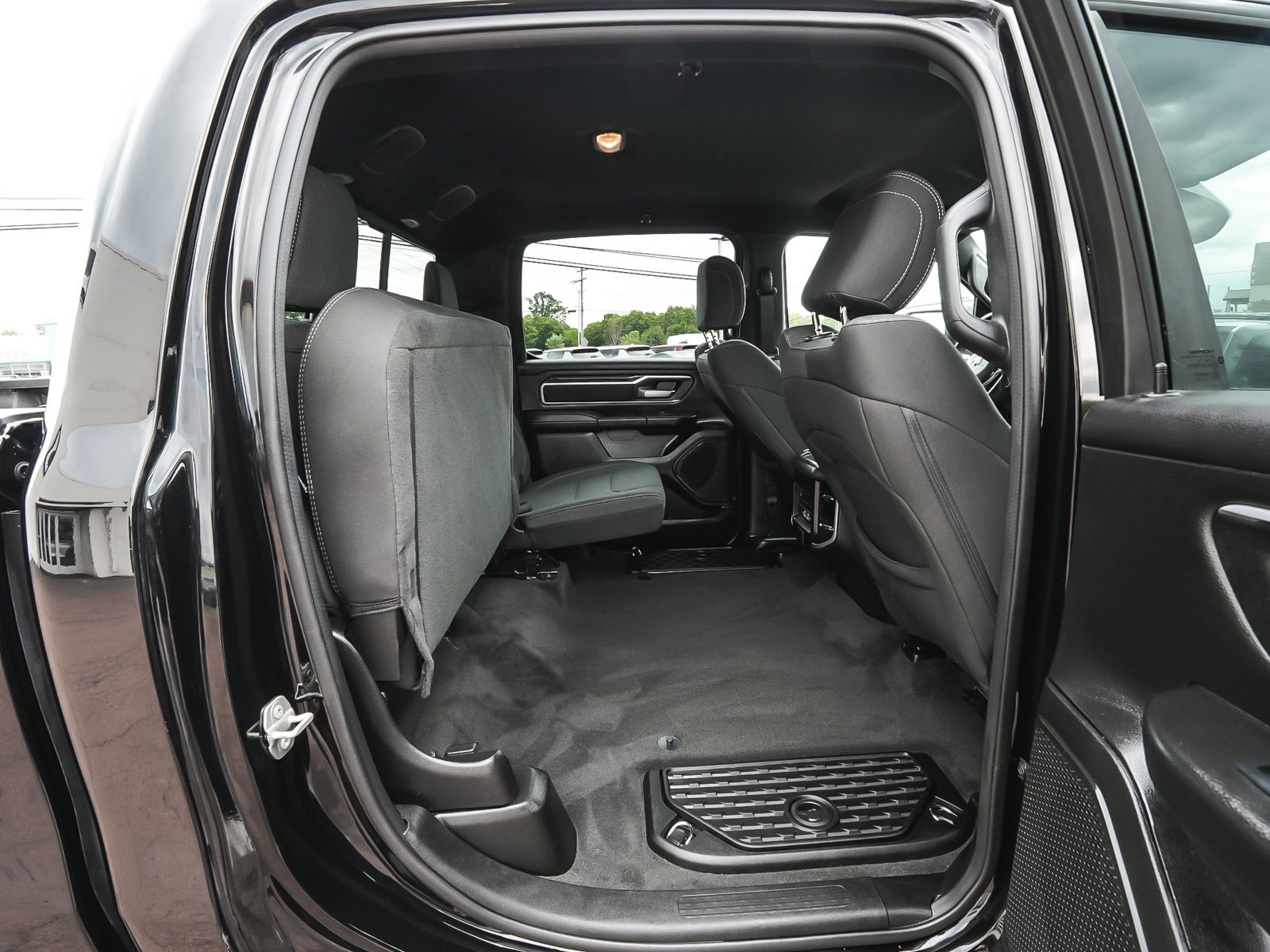 Used 2023 RAM 1500 Big Horn AWD/4WD image 39
